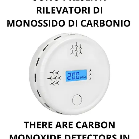 Salsedine Room's Panoramic Rooftop Holiday home *
